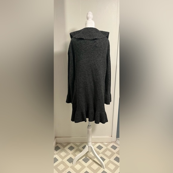 Style & Co dark gray ruffled mid length cardigan smoke free home no damage clean - Picture 4 of 5